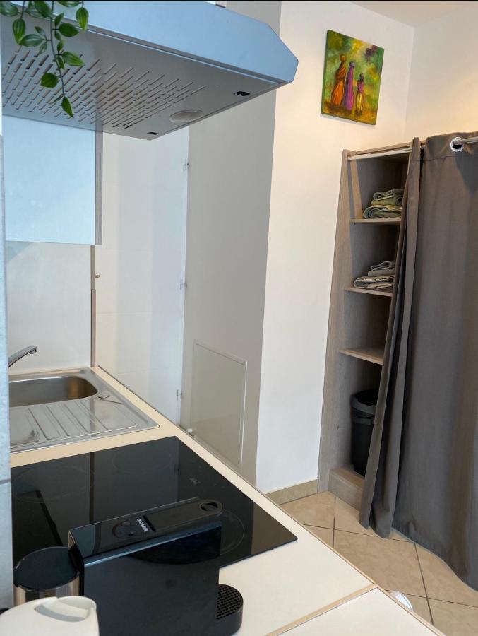 Trendy Studios Tassin Exteriér fotografie
