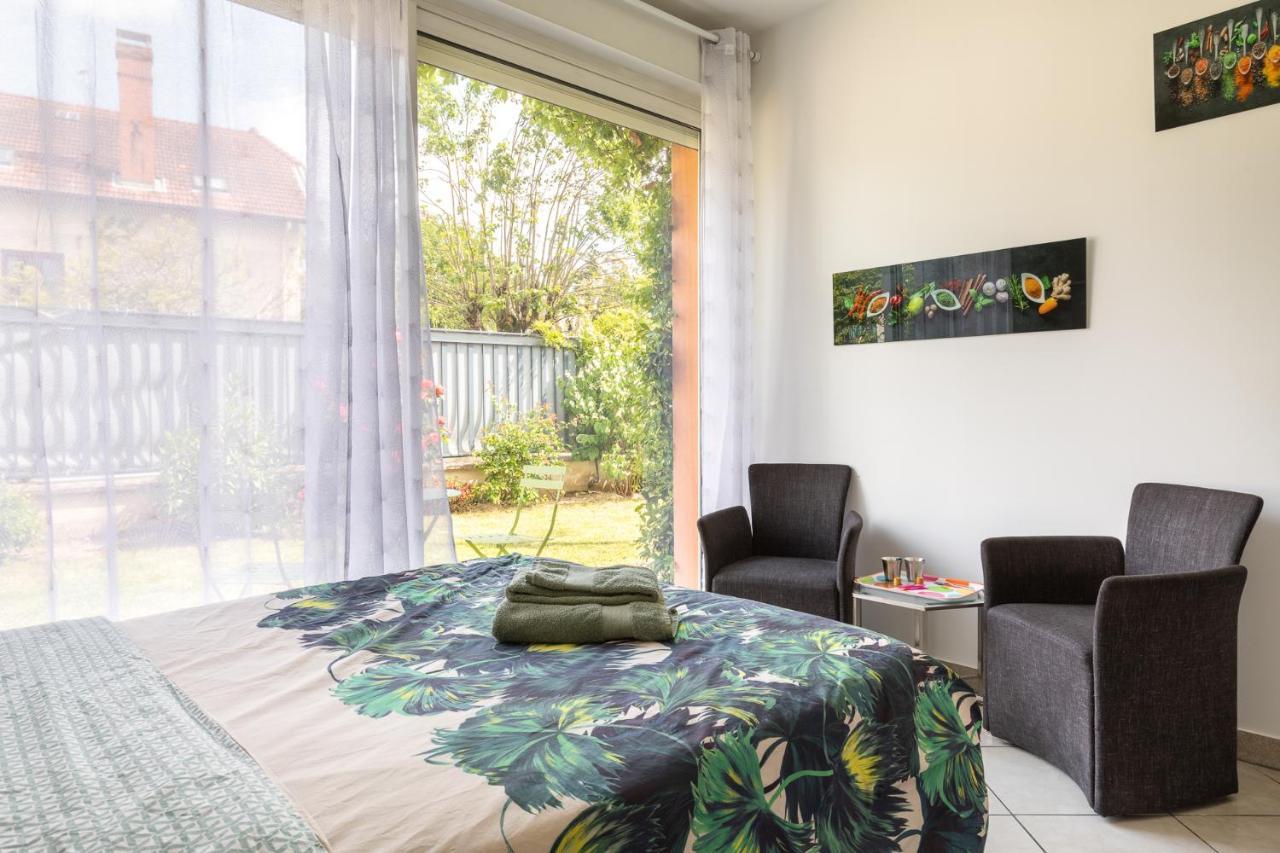 Trendy Studios Tassin Exteriér fotografie