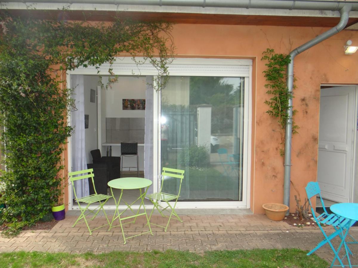 Trendy Studios Tassin Exteriér fotografie